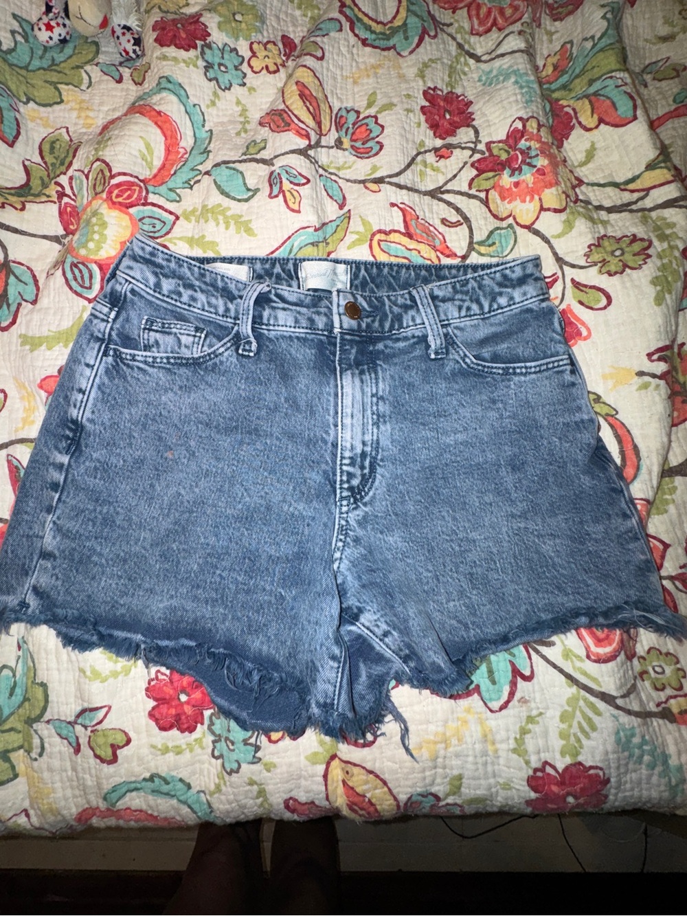 Universal thread high waisted blue jean shorts